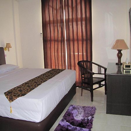 Hotel Mitra Garden Pangkal Pinang Exterior photo