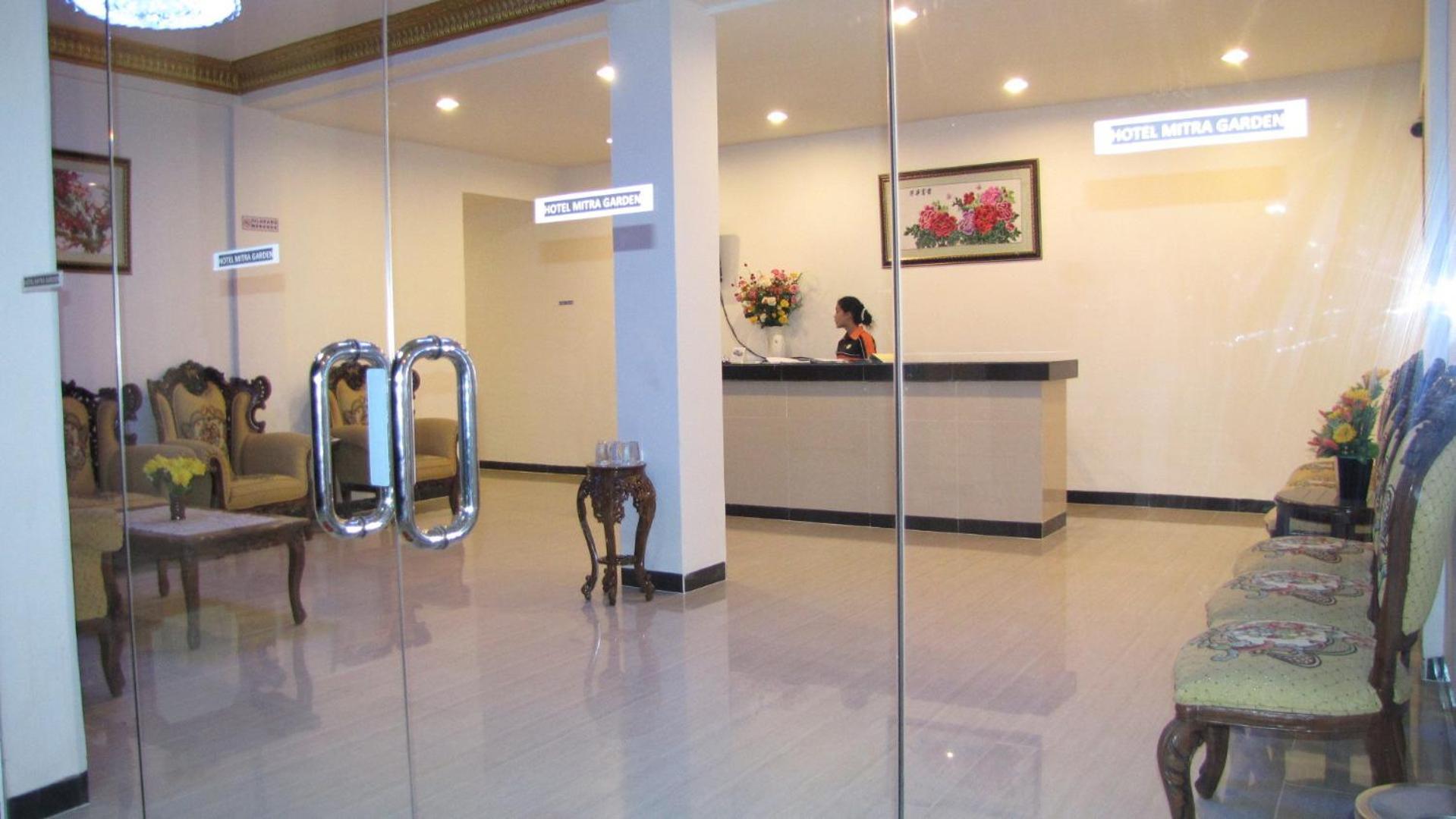 Hotel Mitra Garden Pangkal Pinang Exterior photo